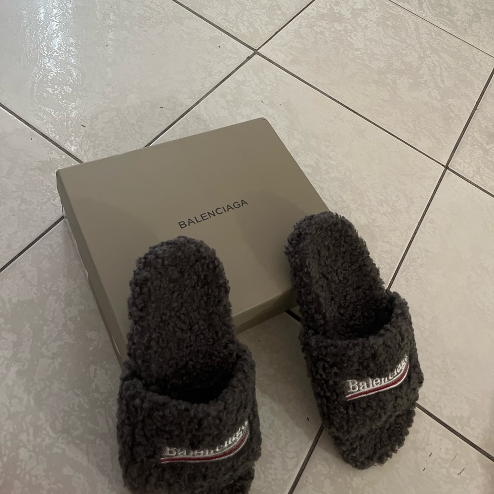 Gray balenciaga fur slides